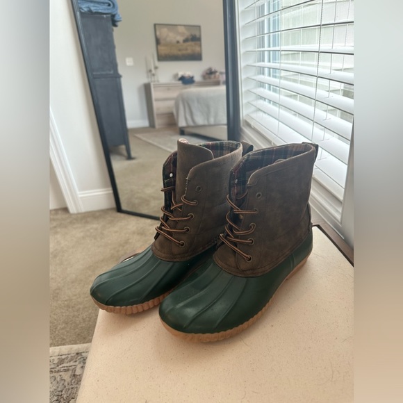 MarleyLilly Women’s Duck Boot Brown and Green size 9 - Picture 2 of 4